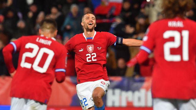 代足球中的 代足球中的