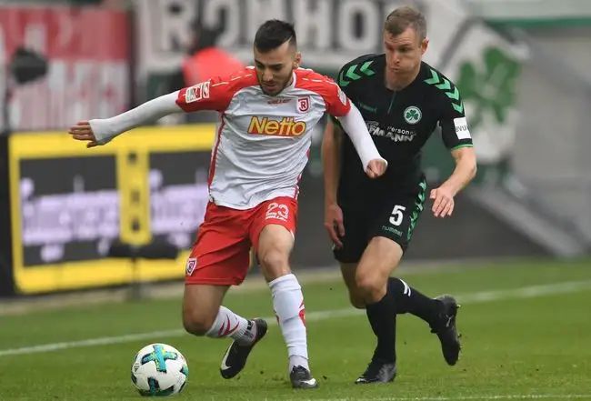 这场比赛突 这场比赛突