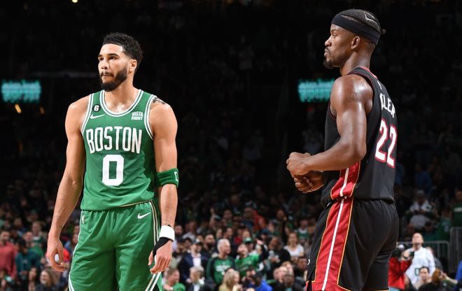 的人数对比 的人数对比